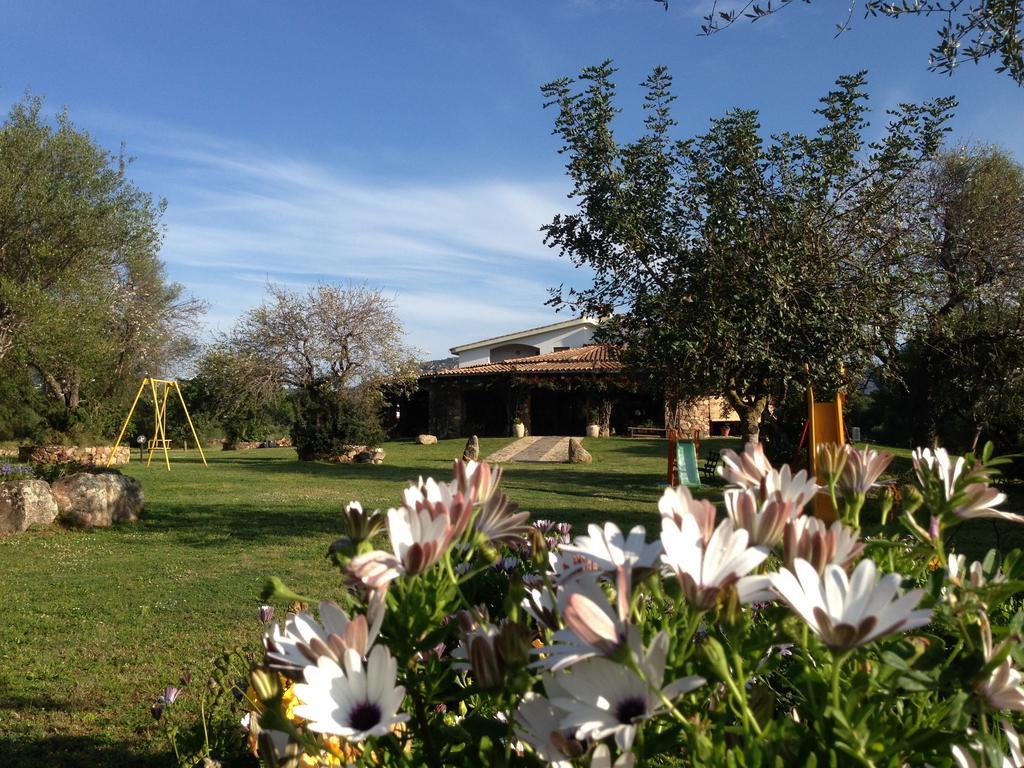 Agriturismo Sarrabus San Priamo エクステリア 写真